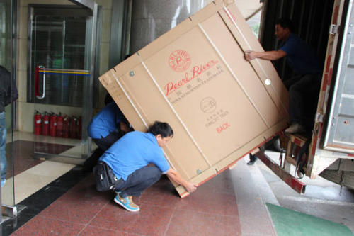 桑植钢琴贵重工艺品无忧运